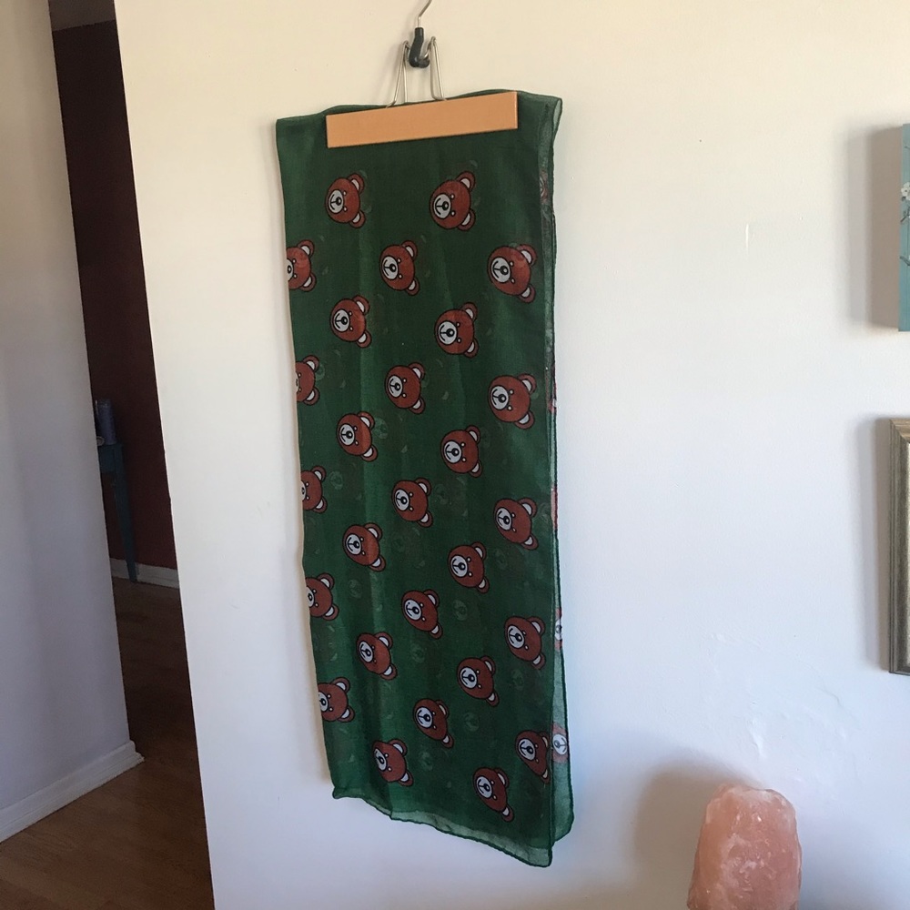💝Free with any purchase💝 Teddy Bear Fall Scarf - Picture 2 of 8